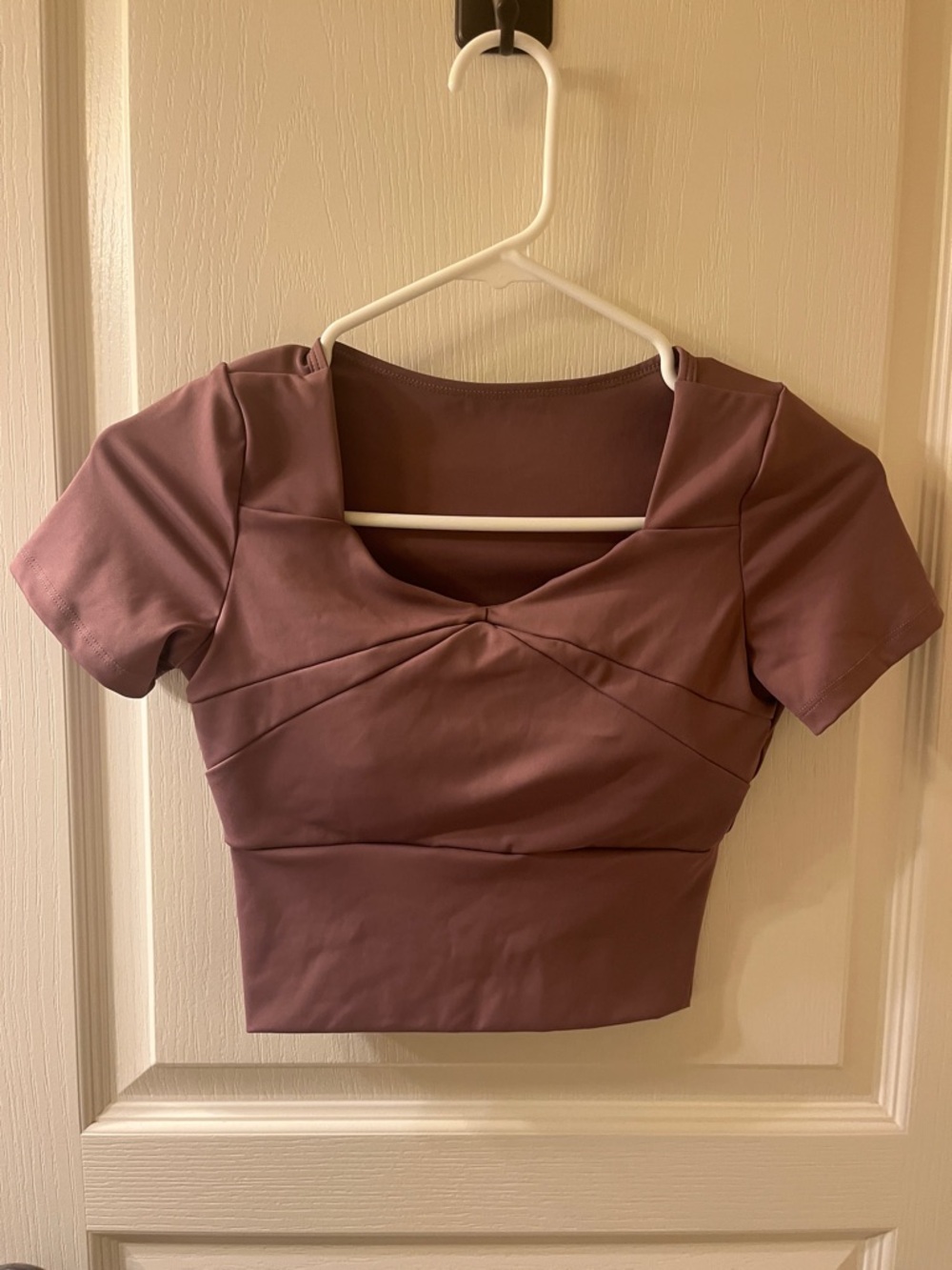 Women's Mauve Square-Neck Crop Workout Top